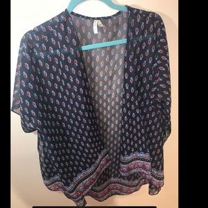 Cute cardigan/cover up! ❣️